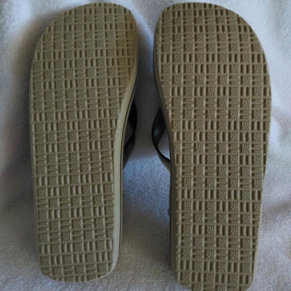 Women's Cruel Girl Hula Flip Flops Size 6 - Picture 5 of 8